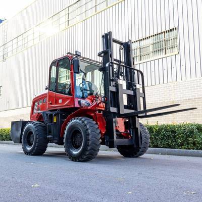 HIGHTOP制造四驱燃油式叉车液压升高装卸车物流仓储装货用叉车