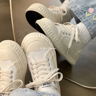 日系可爱圆头小白鞋女百搭平底韩版ins潮小众夏款透气厚底帆布鞋