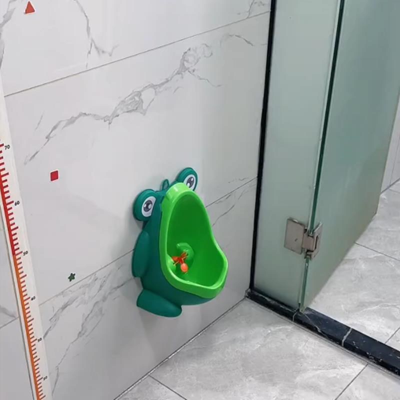 男孩小便器站立式坐便器便携大号尿盆挂墙小便池尿壶便斗儿童专用