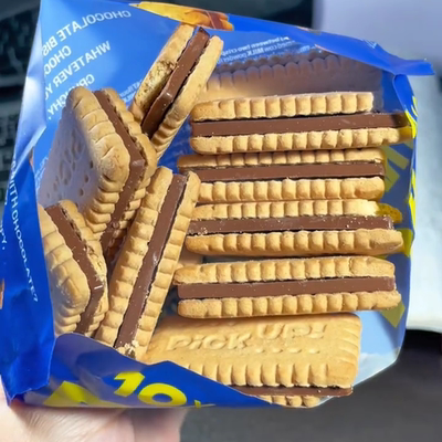 德国进口百乐顺牛奶巧克力夹心饼