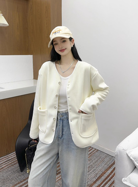 奥粒绒开衫女士温柔风白色加绒加厚保暖外套大码宽松纽扣口袋上衣
