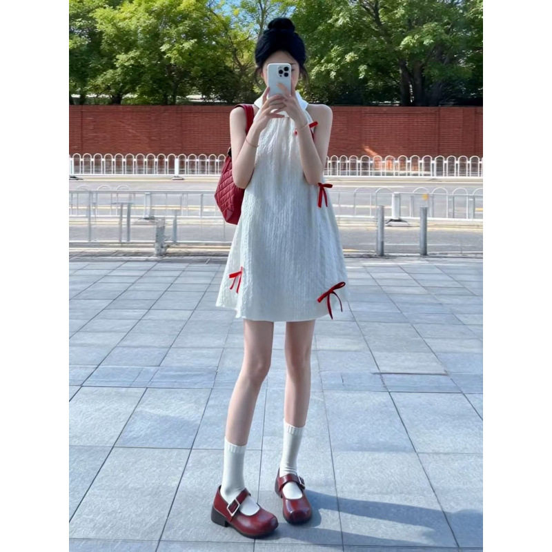 2026新款法式蝴蝶结白色挂脖吊带背心连衣裙子女夏季独特漂亮短裙