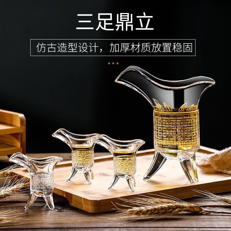Ins创意搞怪秦始皇古代三足杯仿图片