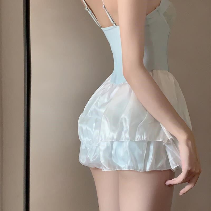 2024新款浅蓝日系泡温泉女钢圈聚拢仙女风碎花云朵泳衣连体保守