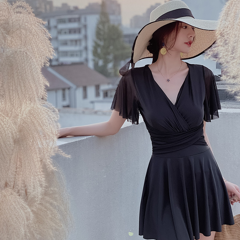 裙式连体泳衣女平角裙式保守遮肚显瘦温泉大码胖MM200斤泳装钢托