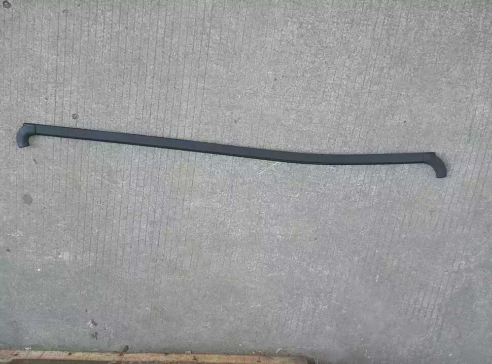 跃进小福星S50上骏X101/301/500   (左)车门玻璃外密封条