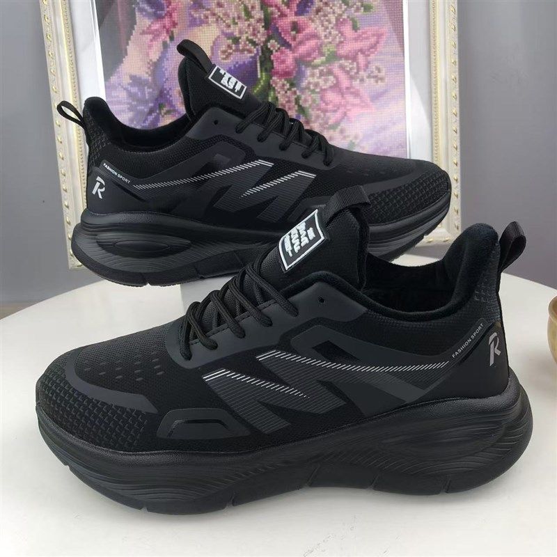 冬季棉鞋子男款加绒加厚运动休闲鞋黑色皮面保暖跑步鞋轻底爸爸鞋