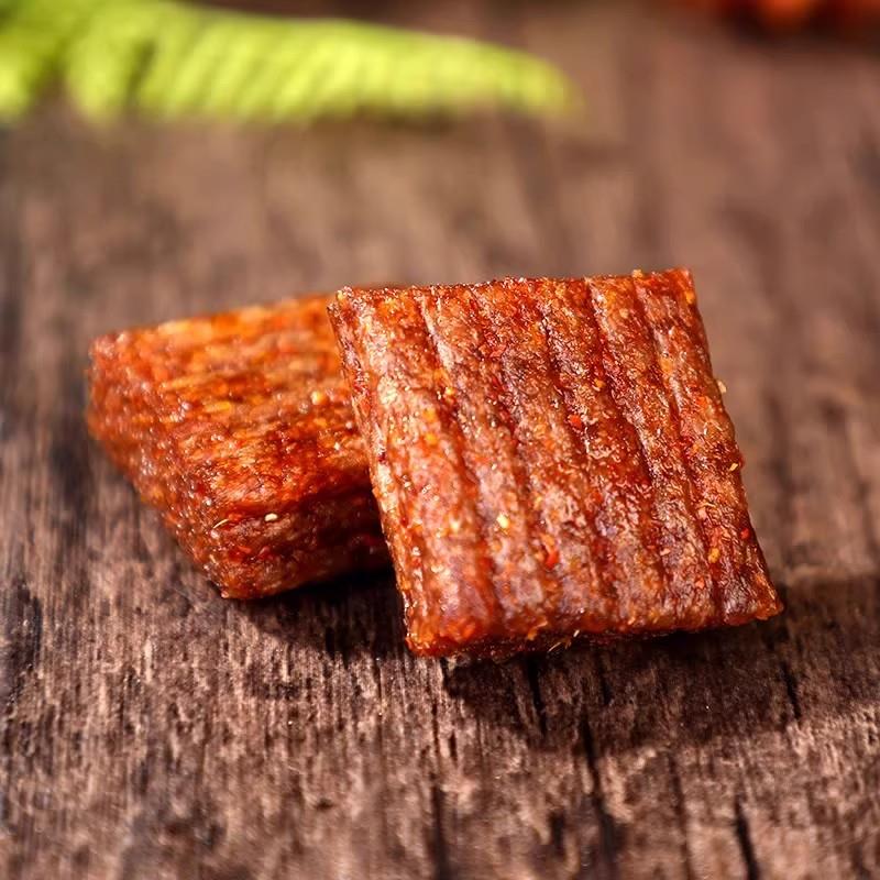 君仔素大刀肉斗牛士辣条儿时怀旧网红小吃麻辣味解馋小零食大礼包