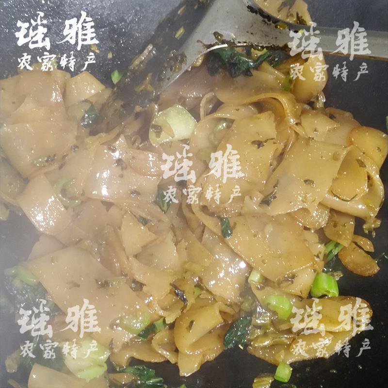 江西特产美食景德镇瑶里咸水粑特色主食早餐小吃灰碱糕长条碱水粑