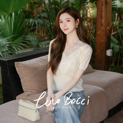 COCOBECCI浮雕蕾丝V领针织短袖