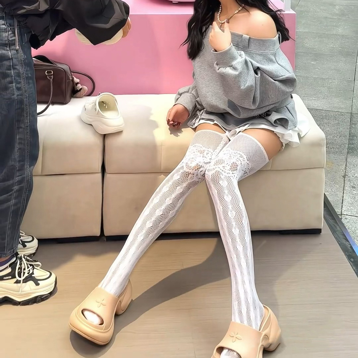 纯欲性感女吊带蕾丝袜过膝袜