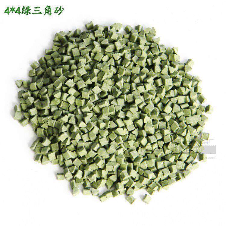 耐磨绿三角砂磨料抛光碳化硅震桶磨料黄三角石震动抛光机研磨石