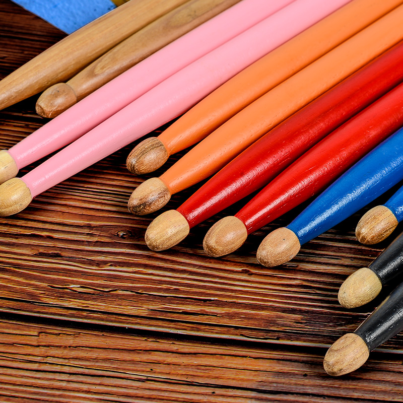 Qmi炫彩鼓棒5a专业架子鼓槌爵士鼓锤靓彩色山胡桃木打鼓棒一对7a