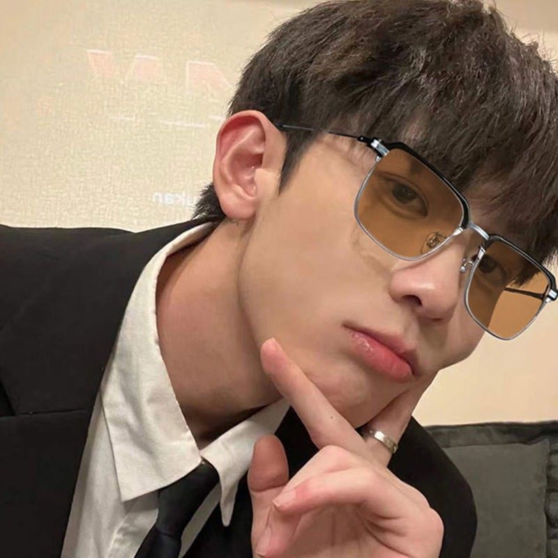 变色近视眼镜男款痞帅防蓝光辐射可配护目眼睛潮流方框斯文败类女,ZIPPO/瑞士军刀/眼镜,定制成品光学镜,淘宝优惠券,粉丝福利购,淘宝优惠卷