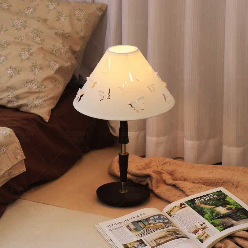 蝴蝶台灯美式复古轻奢高级感法式中古新款主卧书房卧室创意床头灯