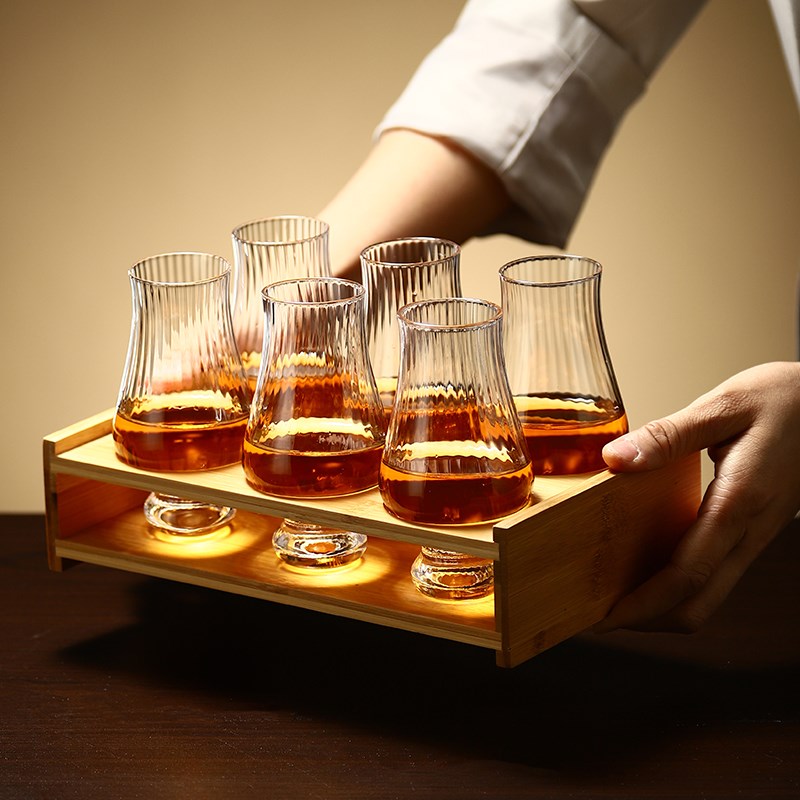 水晶玻璃闻香杯威士忌酒杯 iso标准白酒品鉴杯郁金香干邑杯洋酒杯