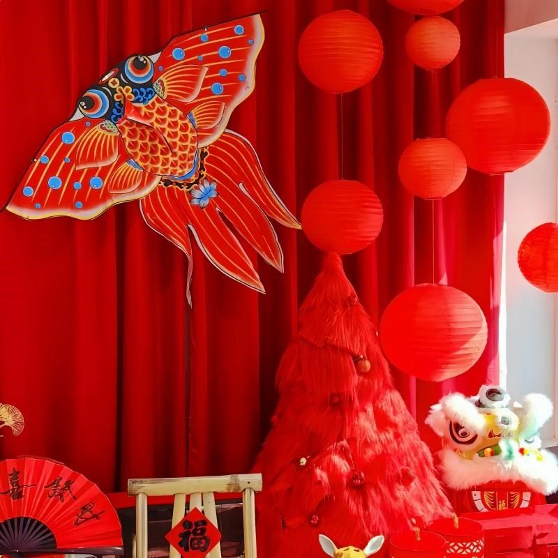 元旦氛围布置红色纸灯笼小院门口挂饰喜庆灯笼装饰品金鱼风筝道具