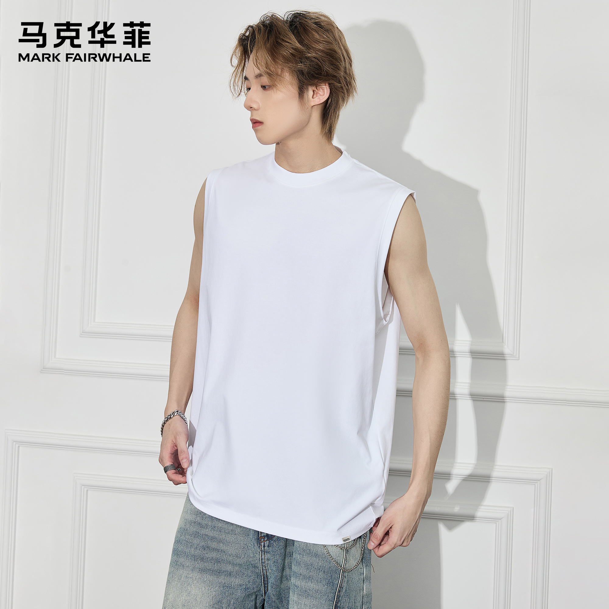 马克华菲美式潮牌背心男士2025新款夏季白色简约宽松坎肩无袖t恤