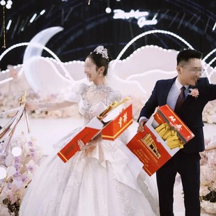 华子大辣条中华辣条超大零食婚礼退场结婚巨型盒子巨无霸烟盒网红