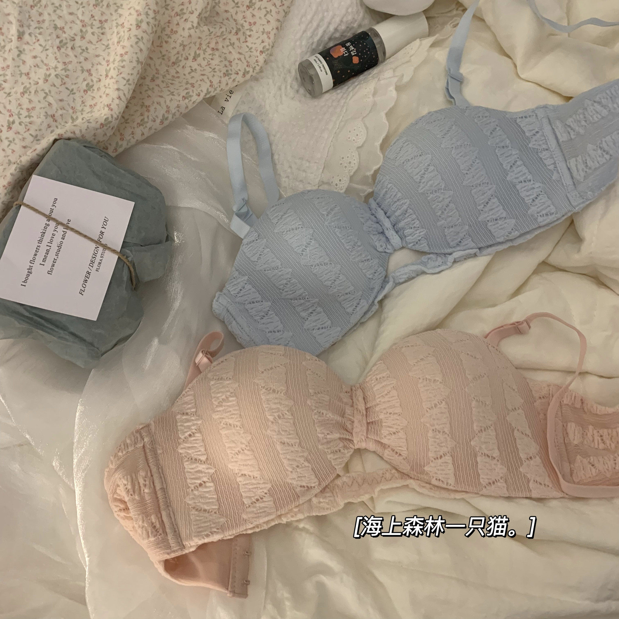 半杯小胸聚拢显大白色内衣少女防滑无肩带aa杯平胸专用文胸罩套装