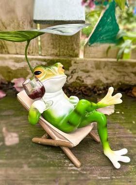 休闲 沙滩躺椅青蛙女郎摆件松弛感阳台电视柜造景布置装饰动物工