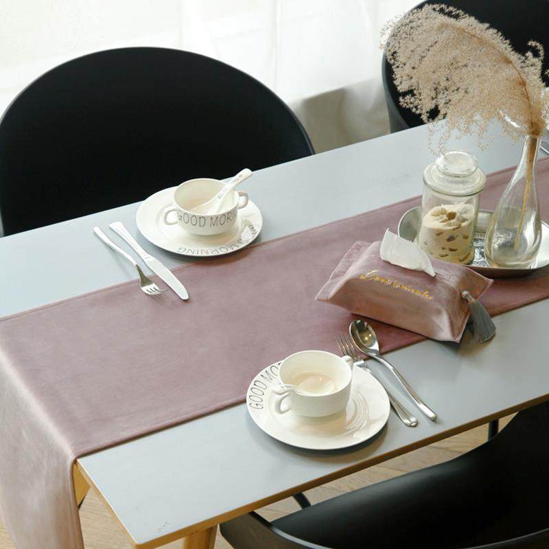 丝绒桌旗纯色墨绿黑蓝粉灰天鹅绒茶几电视柜旗北欧简约床尾巾定制