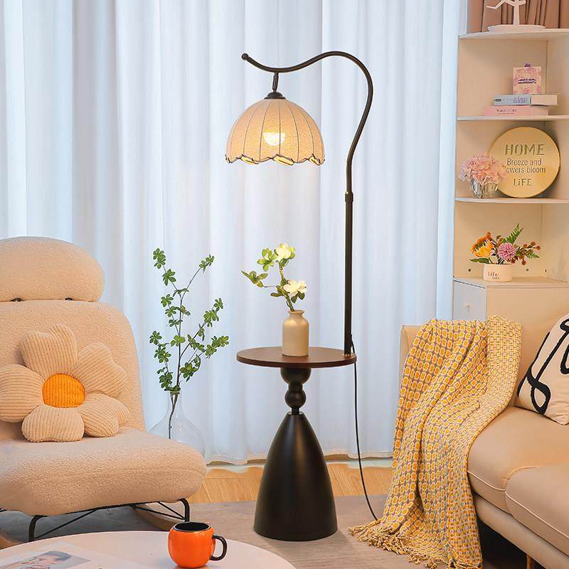 高级氛围感客厅落地灯沙发旁边卧室床头法式中古覆古现代置物充电