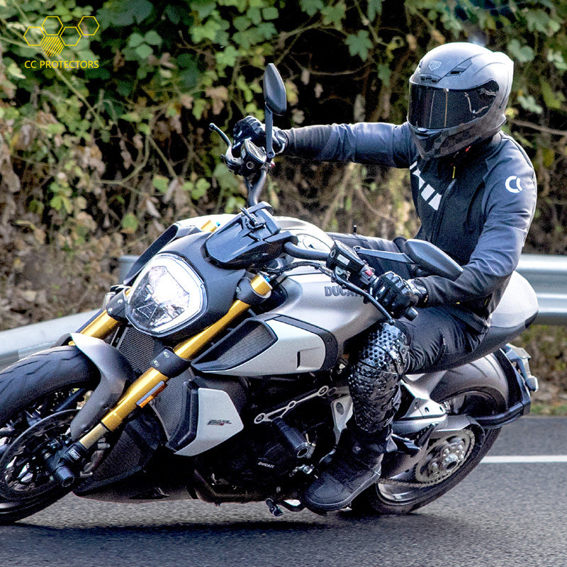 CC冬季摩托车骑行服男女防水保暖机车赛车护甲衣防摔内置护具四季