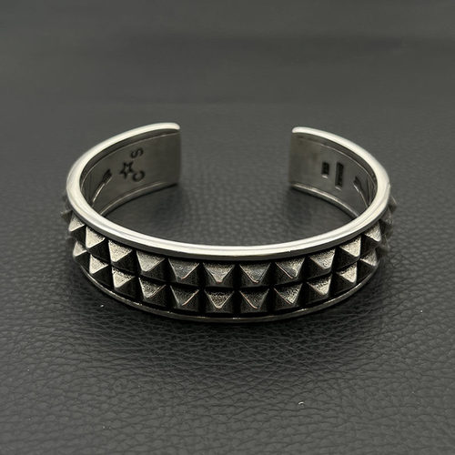 s925纯银克罗伈复古做旧双层铆钉手镯男sanderson款霸气手环潮牌