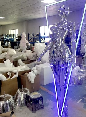 新款酒吧KTV各大场所科技人物摆件科技J风发光空山基女神落地雕塑