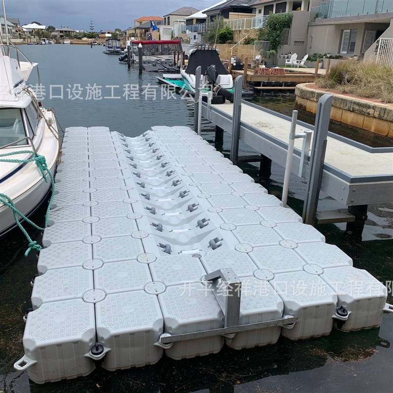 厂家直销水上码头浮桥网箱养殖钓鱼水上休闲平台摩托艇快艇泊位