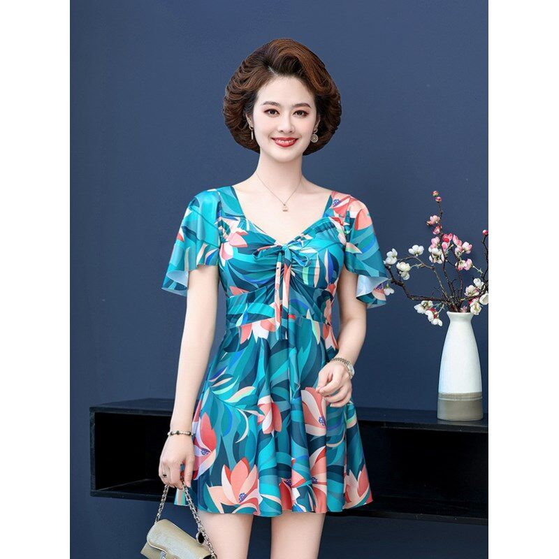 泡温泉中老年游泳衣女妈妈款加肥大码分体保守裙式中年女士游泳装