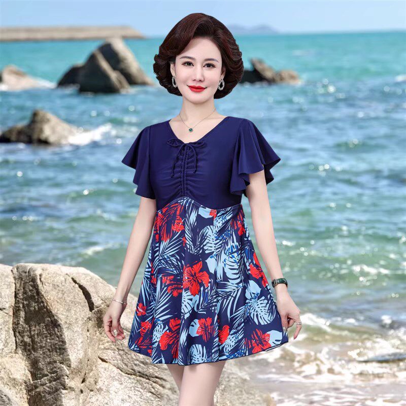 妈妈泳衣女款泡温泉分体保守遮肚显瘦中老年2024年新款大码游泳装