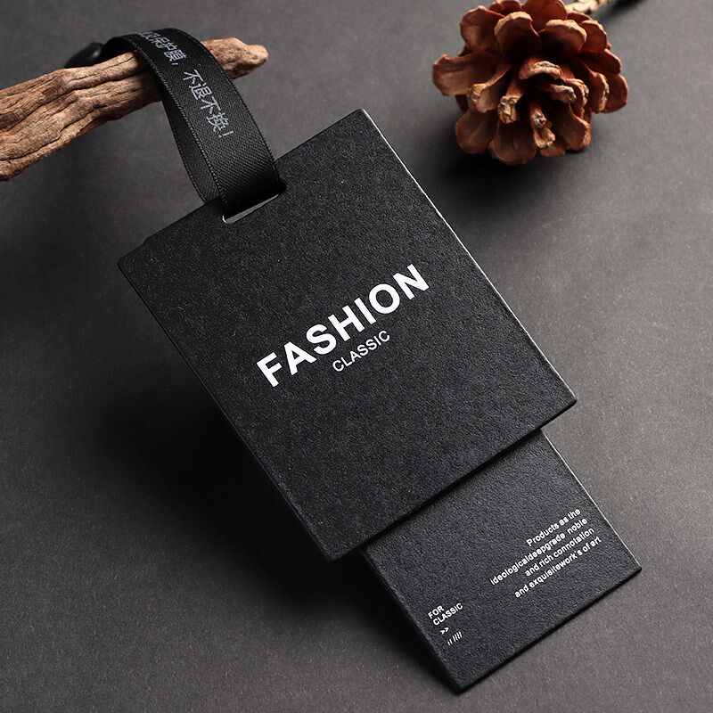 吊牌定做服装店衣服挂牌高级男女装标签制作logo设计黑纸吊牌定制