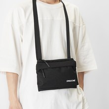 男士外出便携小包男款休闲随身小挎包男生单肩包简约百搭斜挎包女