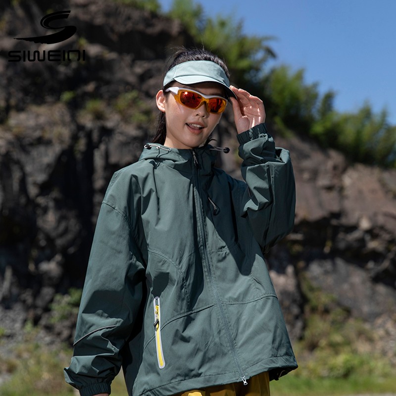 思威琪户外防风防水耐磨冲锋衣外套男女秋季宽松连帽机能夹克