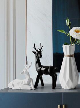 现代轻奢陶瓷麋鹿摆件创意家居客厅电视柜酒柜装饰品乔迁新居礼物