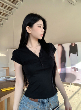 MosesQueen魔西女王黑色纽扣v领正肩短袖t恤夏季修身百搭显瘦上衣