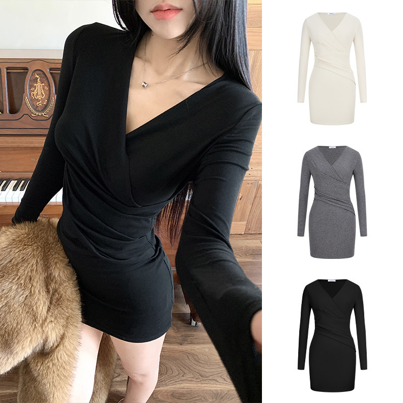 MosesQueen魔西女王黑色v领长袖连衣裙女春秋收腰显瘦包臀短裙子