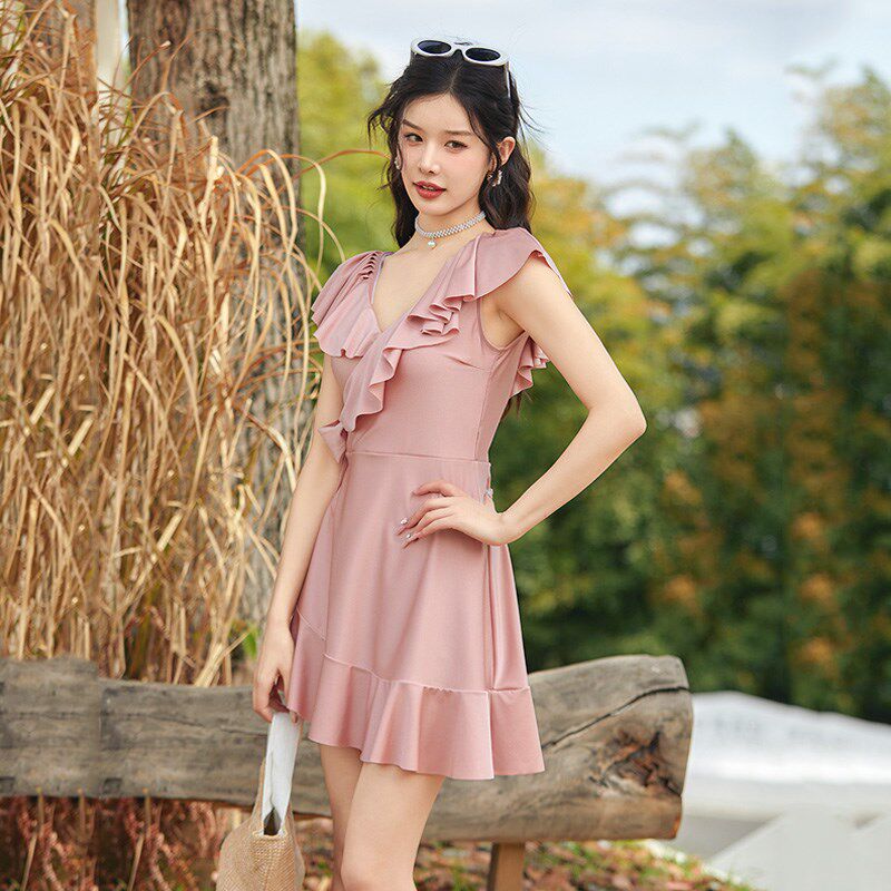 泳衣女款粉色2024年新款遮肉显瘦裙式连体保守微胖女孩泡温泉泳衣