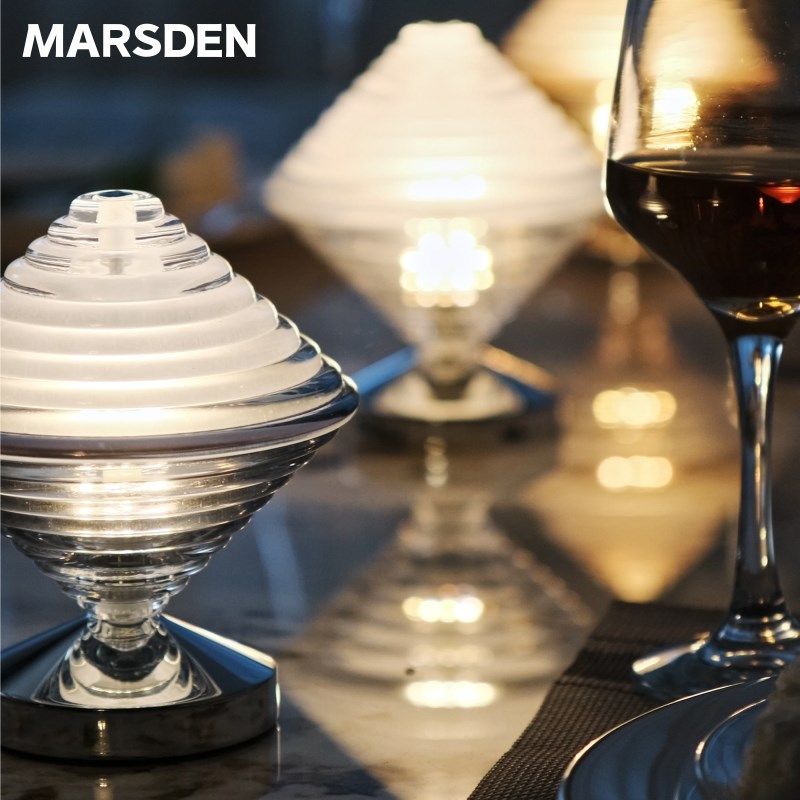 马斯登伴睡充电台灯卧室床头灯轻奢高级感充电款2025年新款氛围灯