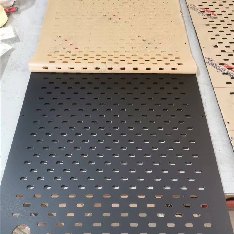 黑色磨砂亚克力洞洞板家具家居洞洞板挡板有机玻璃 磨砂定做加工