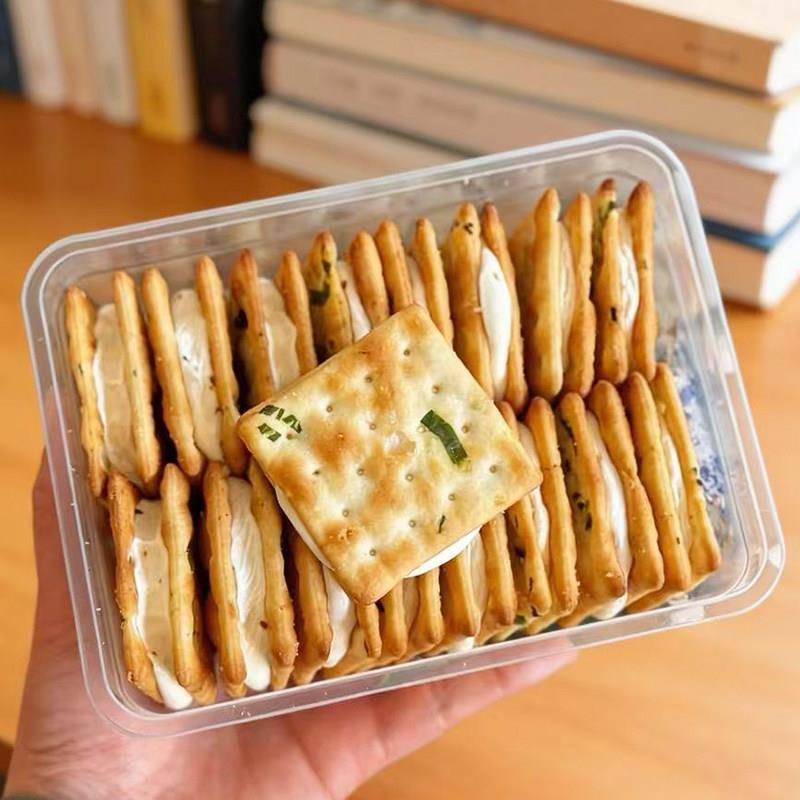 挖到宝了台湾风味休闲办公手工零食香葱原味牛轧糖夹心饼干