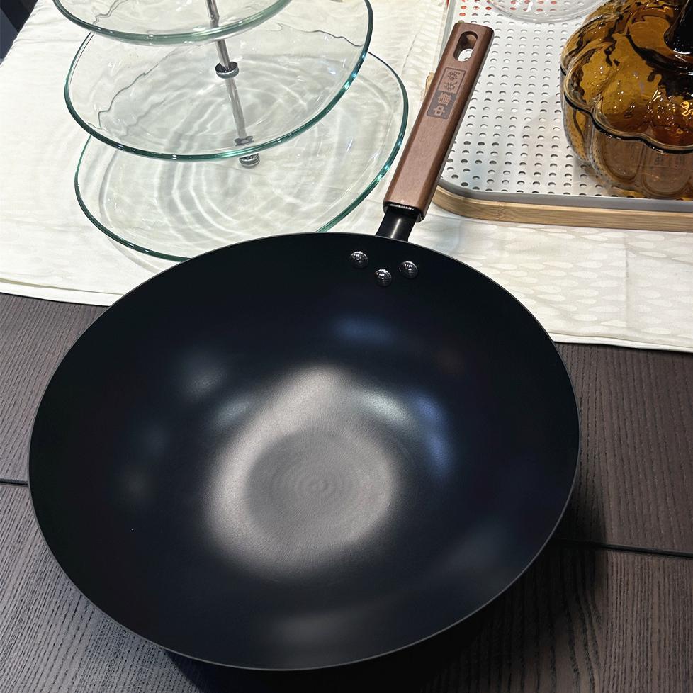 中康铁锅炒菜锅无涂层I级不粘铁锅家用精铁锅不生锈电磁炉燃气用