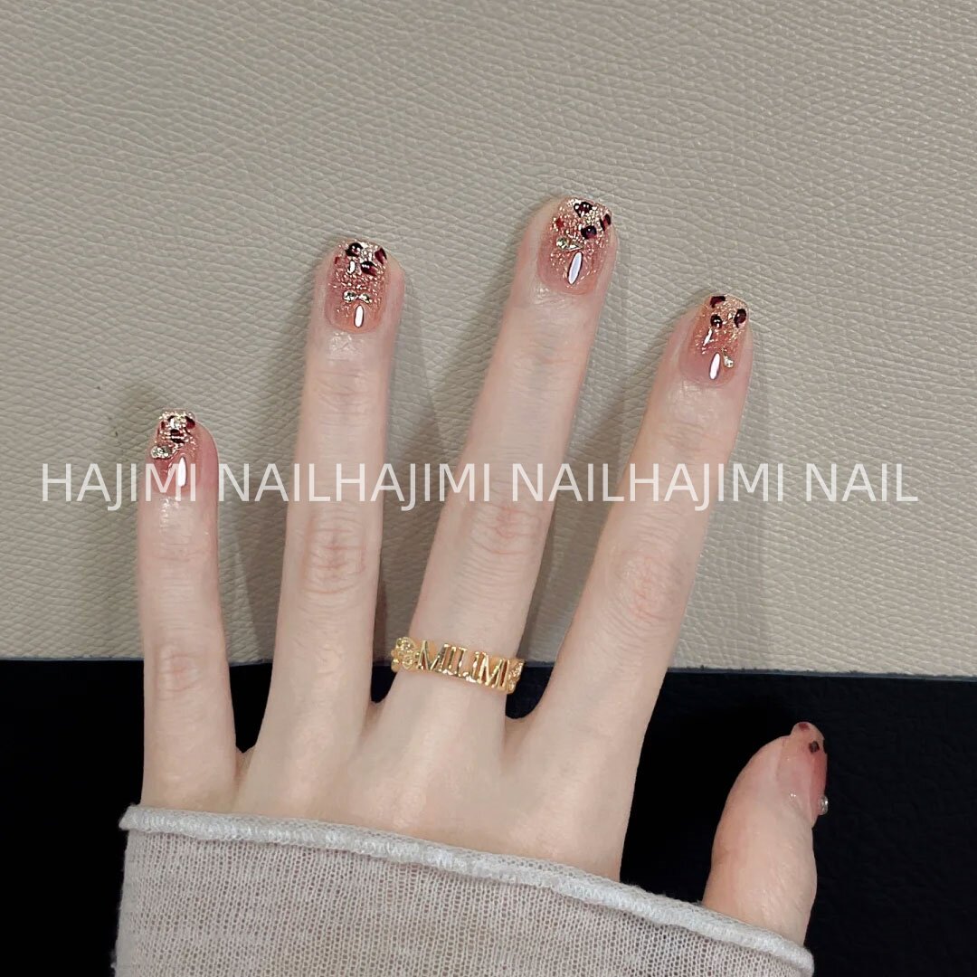 纯手工穿戴甲短款甲片豹纹猫眼美甲指甲贴片ins风超火轻奢高级感