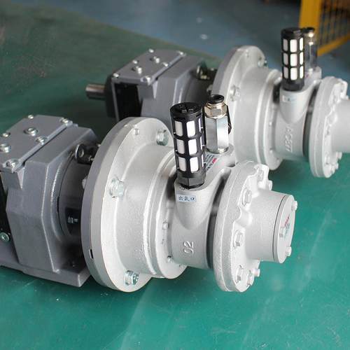 德斯威叶片式气动马达配斜齿轮减速机厂家直销安全防爆