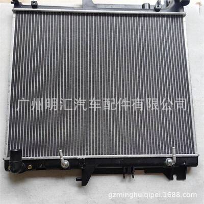 1350A182适用三菱L200皮卡TRITON4D56发动机手动散热器水箱总成