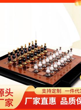 高档木质国际象棋盘练习套装创意锌合金烤漆棋子客厅游戏工艺礼品
