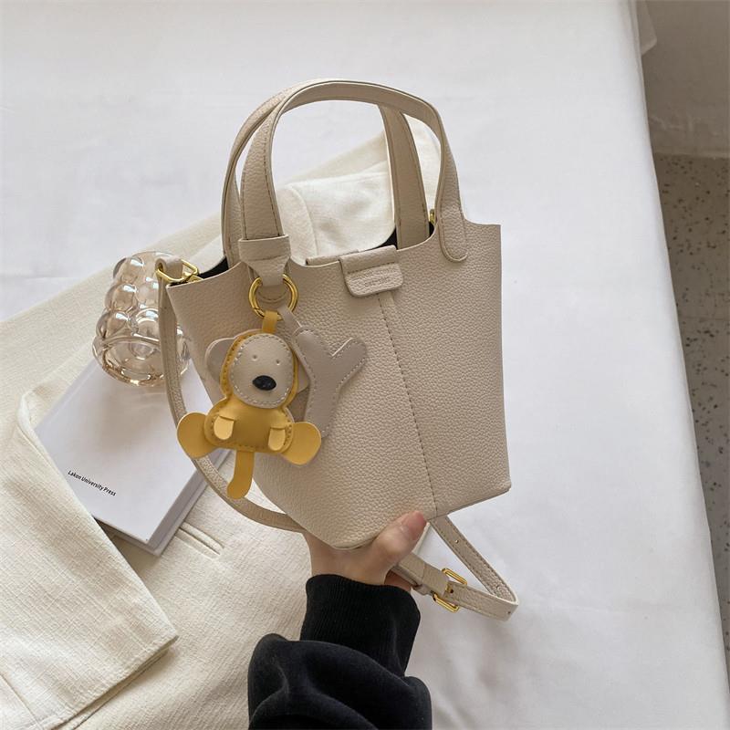 推荐时尚简约大容量手提水