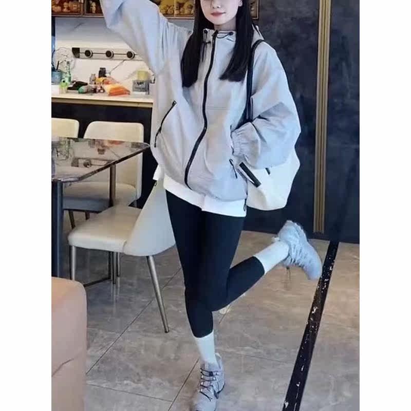 极速欧货薄款冲锋衣女2026秋季新款韩版时尚连帽抽绳宽松显瘦风衣